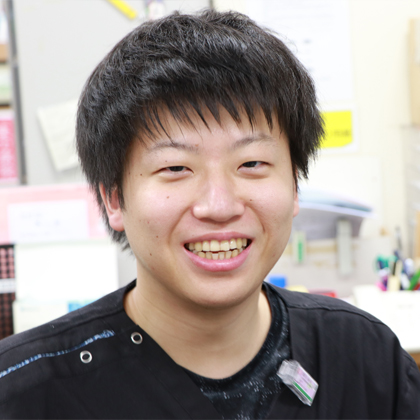 新屋 圭一朗(にいや けいいちろう)