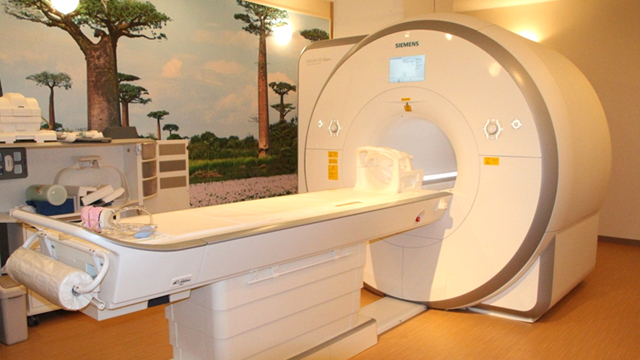 SIEMENS社製 MAGNETOM Skyra 3T